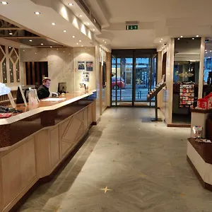 Western Royal Centre 3* Брюссель