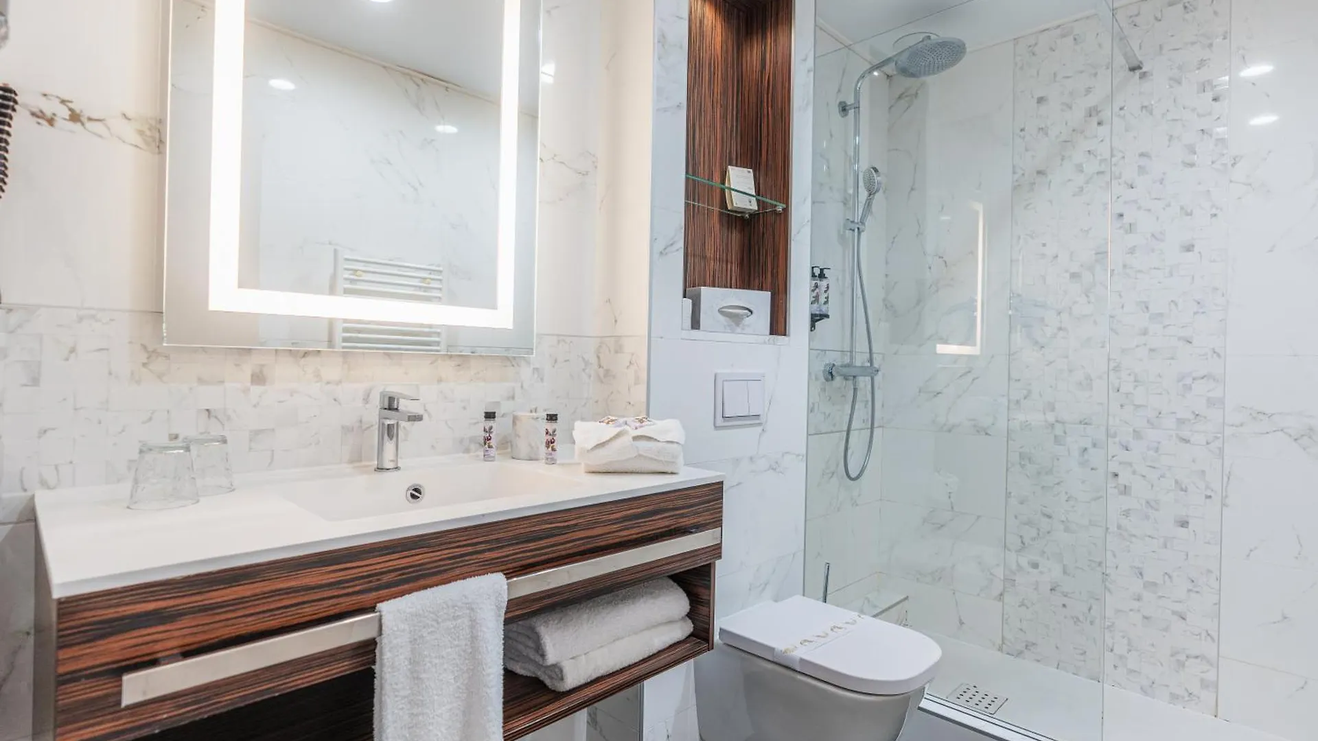 Hotel Villa Victoria Ницца